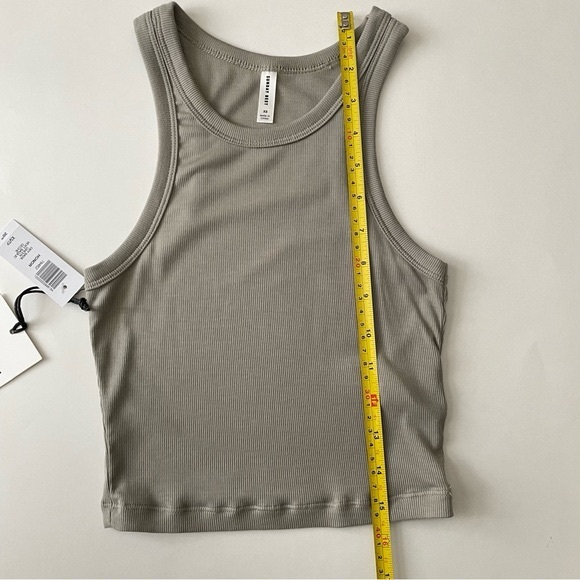 Aritzia Sunday Best Honor Tank in Dry Basil Green NWT - Picture 10 of 10